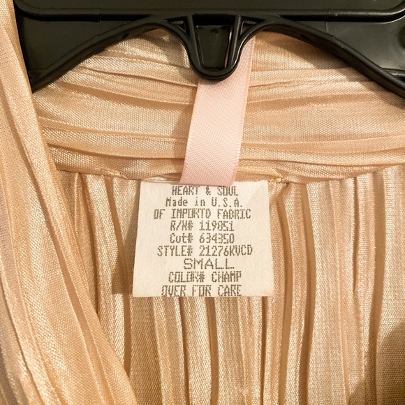 Heart & Soul Gold Pleated High-Neck Halter Top - Picture 3 of 5